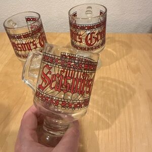 Houze Vintage 1970s Season’s Greetings Goblets